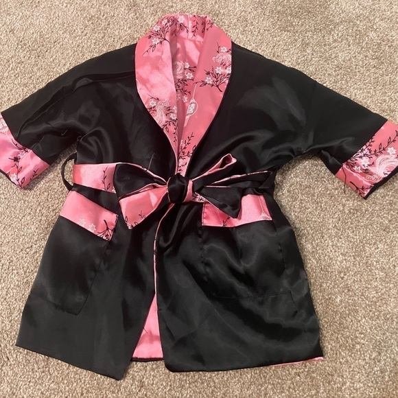 Kids Satin Kimono Robe Asian Embroidered Dragon Pink Size SS - Picture 6 of 10